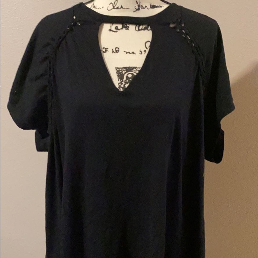 Cute black Tshirt